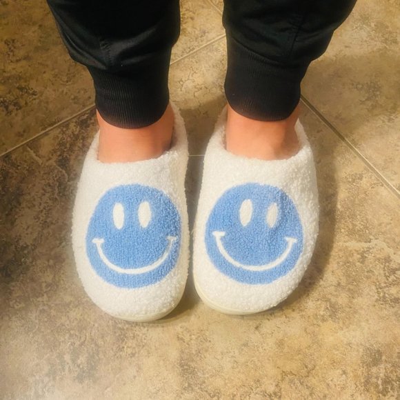 Shoes - Put On Your Happy Face Slippers NEW